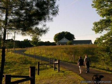 Frühstückspension Wolf Creek Farm And Motorcycle Manor At Wolf Creek Farm, Llc 5*